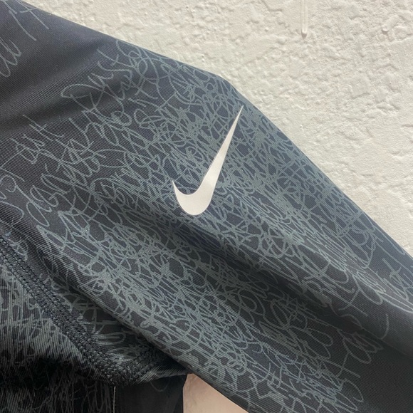 Nike THERMA FIT- Base Layer ❄️ - Picture 4 of 8